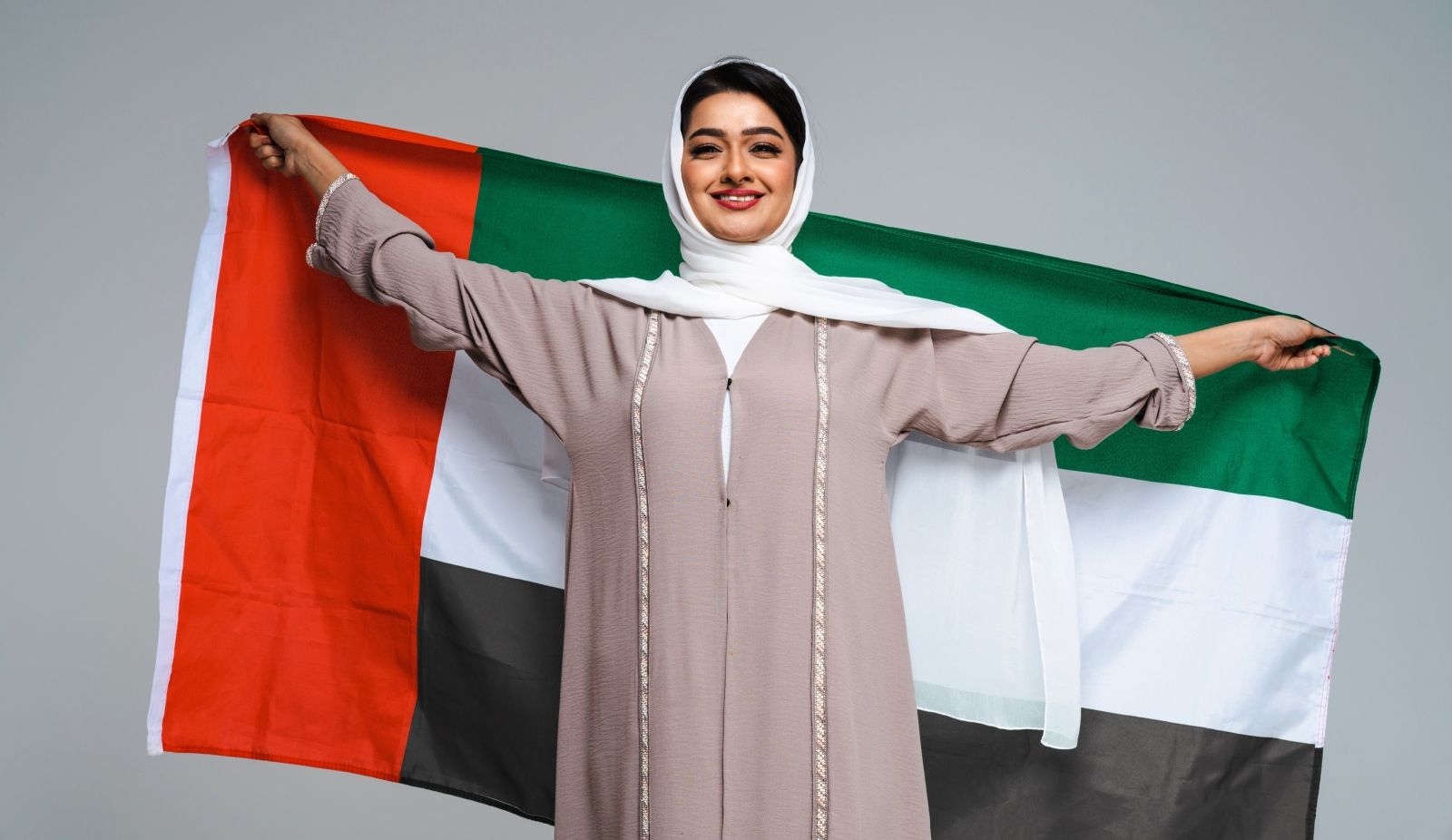 أجمل ما قيل عن الإمارات في يوم العلم الإماراتي