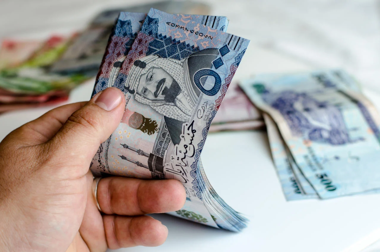 استلم 10,000 ريال بدون كفيل للمواطن والمقيم وبفترة سداد ميسرة وبأبسط الضوابط والشروط