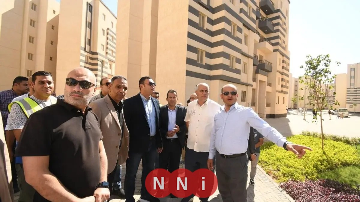 وزير الإسكان يزور وحدات سكن لكل المصريين بالعاشر من رمضان في إطار المبادرة الرئاسية