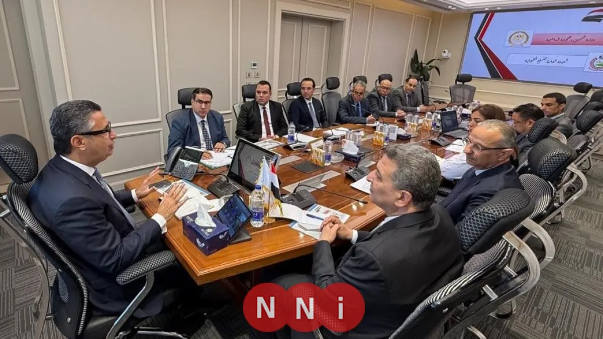 وزير التموين يراقب توفير السلع بعد تطبيق الأسعار الجديدة للبتروليات