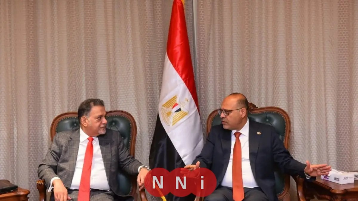 وزير العمل يعزّز التعاون الاقتصادي مع غرفة تجارة قطر ومتابعة نتائج زيارة الدوحة