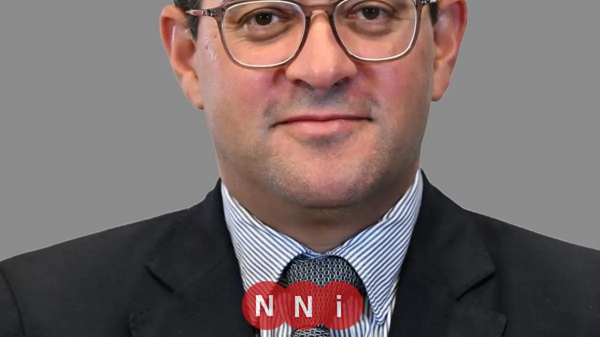 اكتشف العملات التذكارية النادرة المصنوعة من الذهب والفضة التي توثق معالم المتحف المصري الكبير