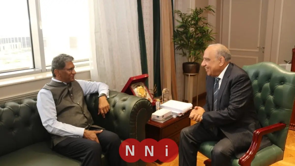 وزير الكهرباء يلتقي بسفير الهند في القاهرة لتعزيز التعاون المشترك
