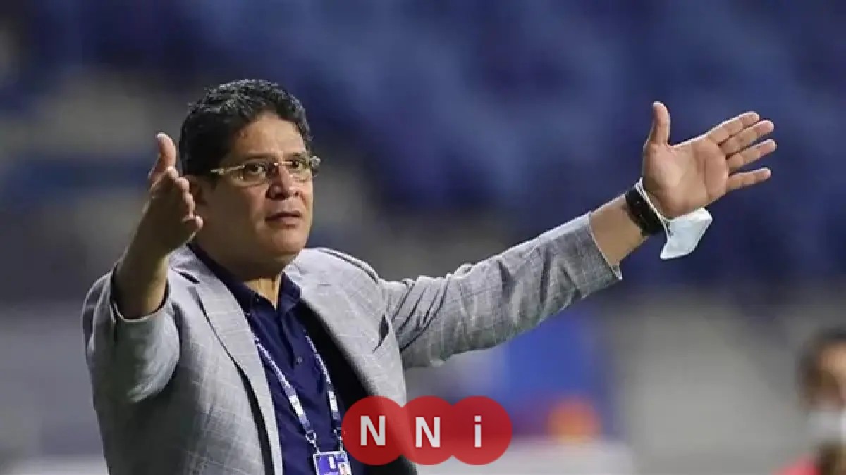 أيمن الرمادي يشيد بوفاء جماهير الزمالك ويؤكد على ضرورة تحسين الأداء