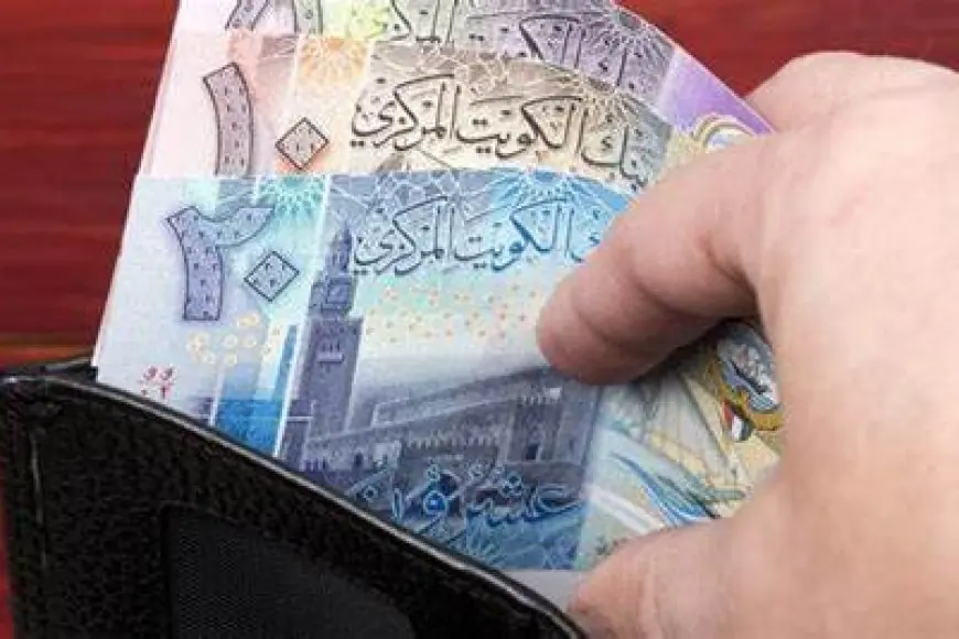 عايز تعرف الدينار الكويتي النهاردة وصل كام؟ شوف سعر الدينار في السوق السوداء وكل البنوك المصرية بتاريخ 17 يوليو 2024