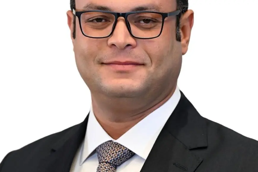 وزير الإسكان يشدد على إنهاء أعمال المرافق والطرق والإنارة وتسليم الوحدات لحاجزيها