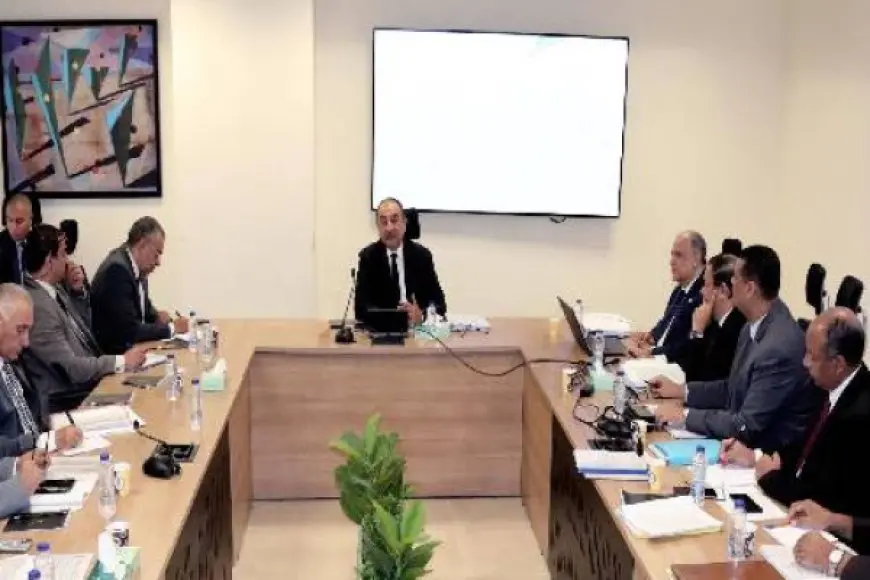 وزير قطاع الأعمال العام يتابع مؤشرات أداء شركات “القابضة المعدنية”والفرص الاستثمارية
