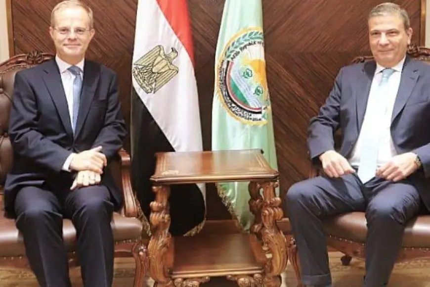 وزير الزراعة يبحث مع السفير البريطاني تبادل السلع الزراعية ودعم منظومة الأمن الغذائي المستدام