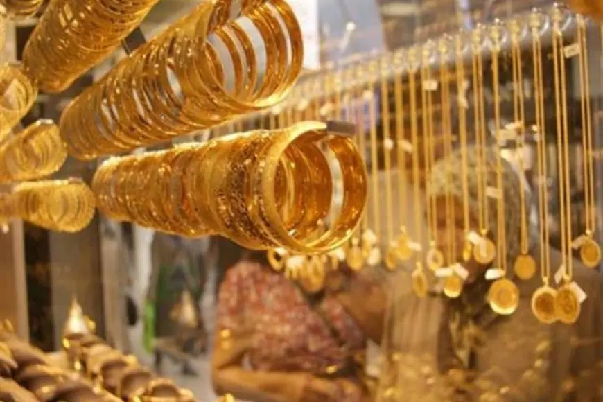سعر الذهب اليوم الجمعة في مصر يتراجع 20 جنيها بالتعاملات الصباحية