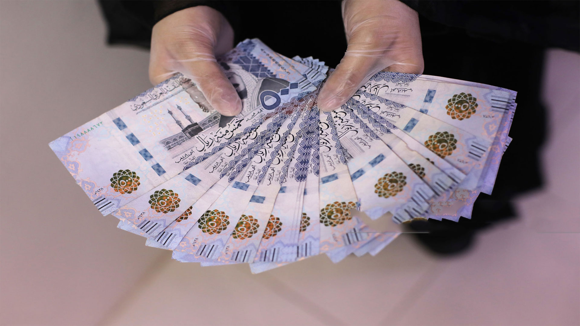 احصل على 100 ألف ريال بدون كفيل ولا تحويل الراتب بأبسط طريقة وأسرع إجراءات