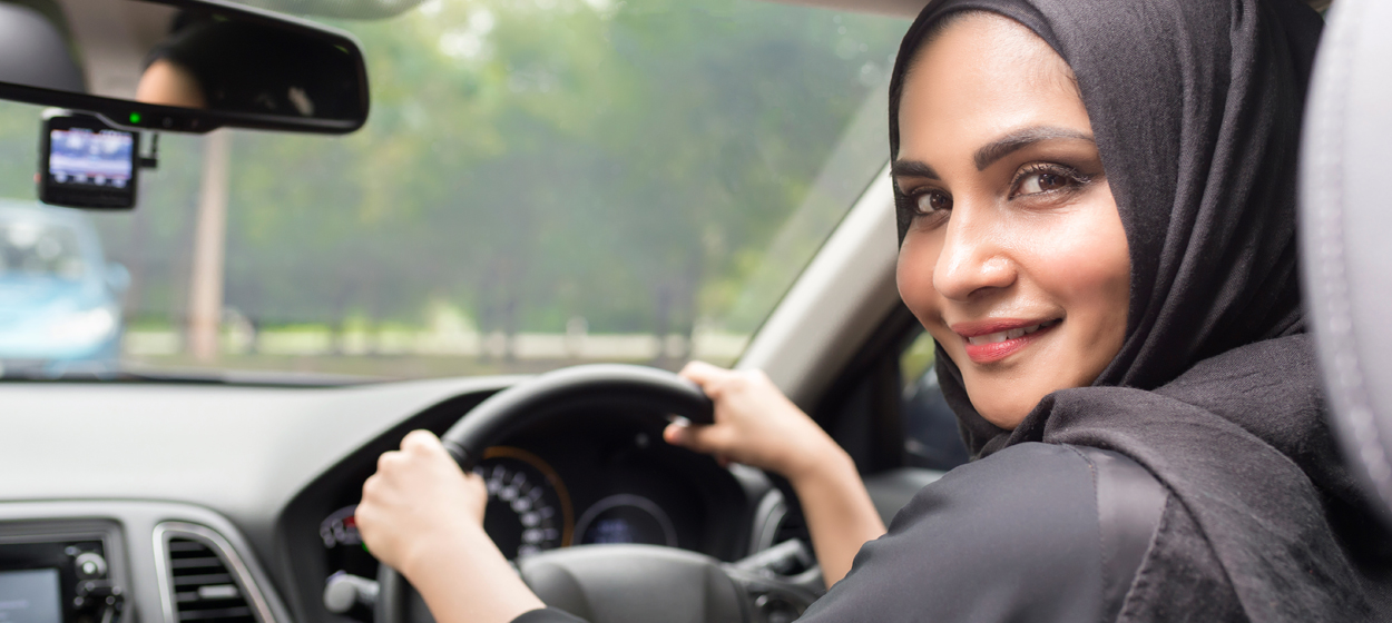 استلم سيارة بدون مقدم ولا كفيل بقيمة تصل لـ 2 مليون ريال إمكانية تأجيل السداد