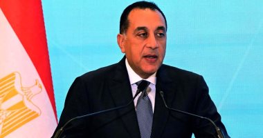 رئيس الوزراء يدعو رجال الأعمال الخليجيين لضخ المزيد من الاستثمارات فى مصر