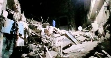 حبس الأنفاس.. لحظة انهيار عقار مكون من 8 طوابق بجمرك الإسكندرية “فيديو”