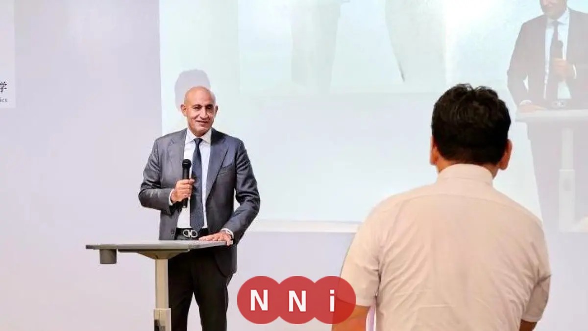 وزير التعليم يُلقي محاضرة في جامعة اليابان للاقتصاد حول آفاق التعليم الرقمي المستقبلية