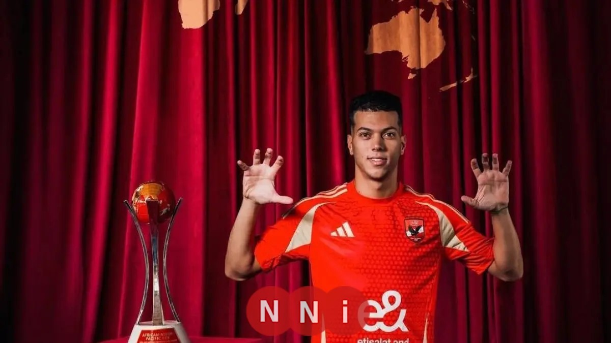 وكيل إمام عاشور يتحدى الأهلي في مفاوضات تجديد عقد اللاعب