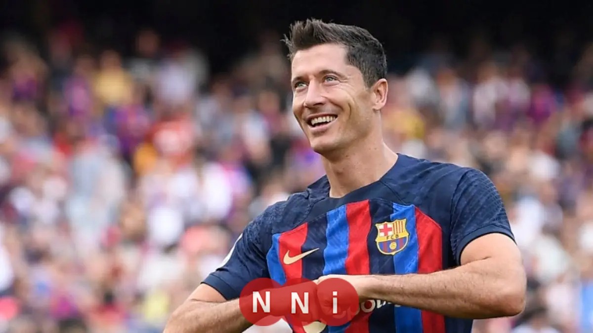 برشلونة يبدأ التخطيط لعصر ما بعد ليفاندوفسكي مع استهداف موهبة فياريال المميزة