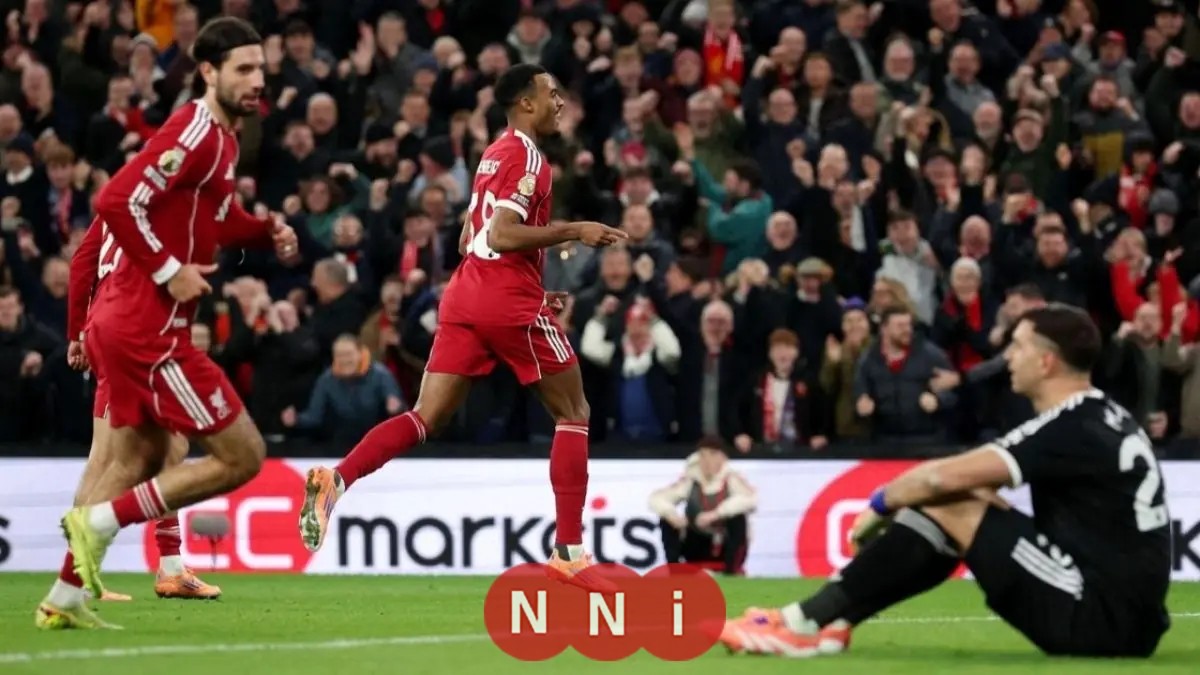 ليفربول يتخطى أزمته بفوز مثير على أستون فيلا ومحمد صلاح يسطع من جديد في التسجيل