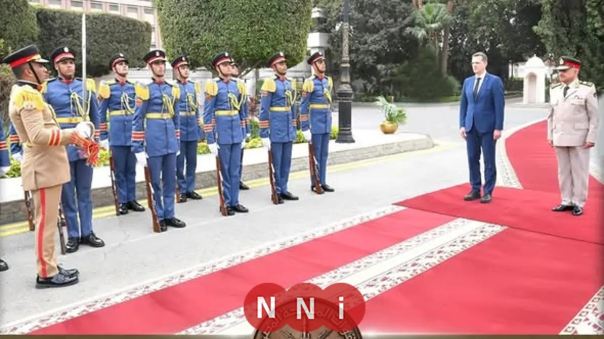 لقاء هام بين وزير الدفاع والإنتاج الحربي ووزير الدفاع الروماني لتعزيز التعاون العسكري