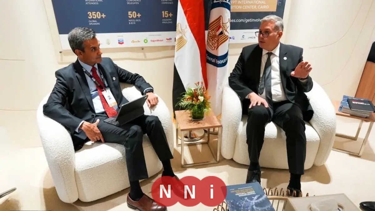 وزير البترول يجتمع بكبار رؤساء الشركات العالمية خلال معرض أديبك 2025 في أبوظبي