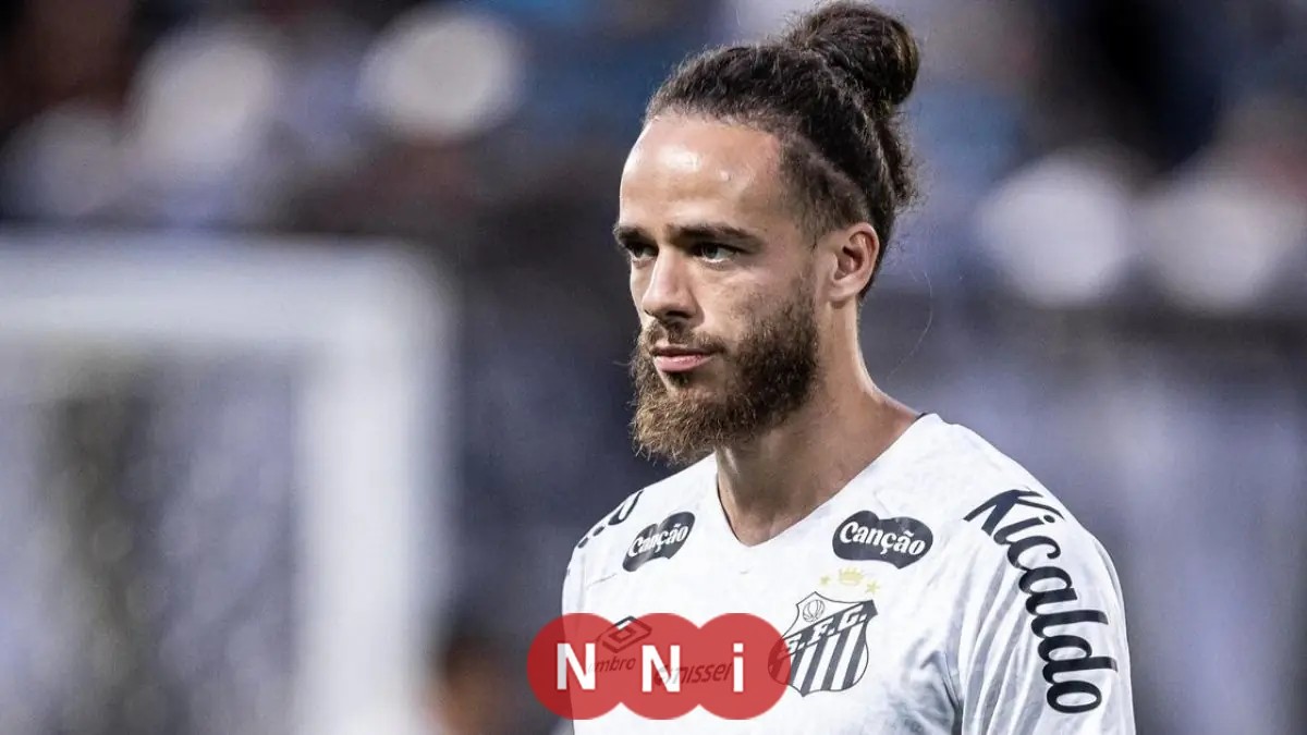 اللاعب الجزائري زميل نيمار يصنع أزمة في سانتوس في ظل أداء كارثي