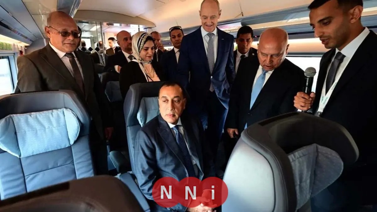 مدبولي يشهد انطلاقة الأتوبيس البرمائي المحلي الأول في مصر