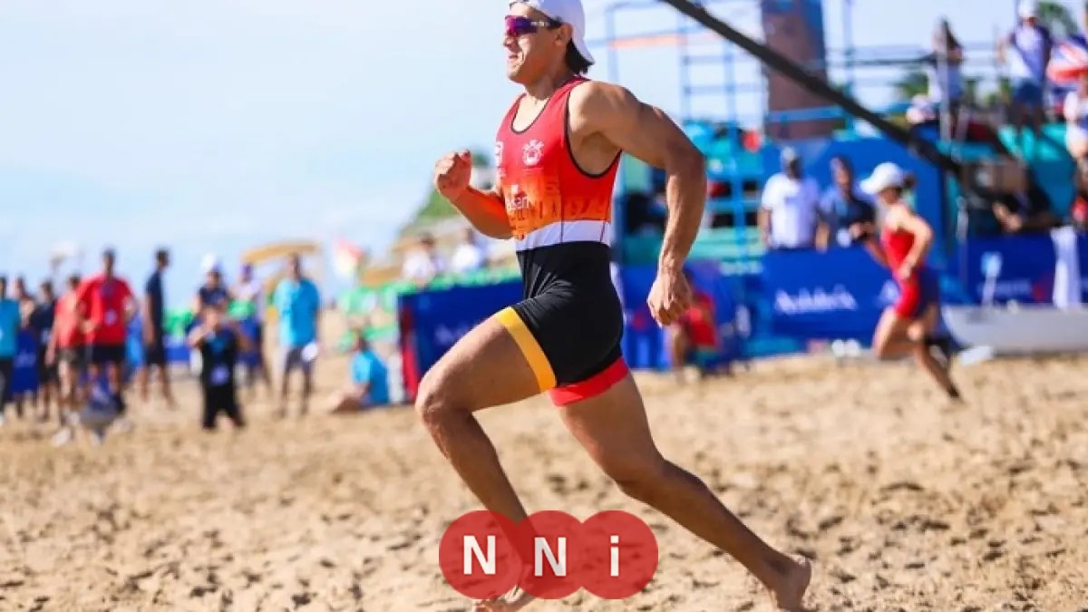 علي حسن يحقق إنجازًا تاريخيًا بفوزه بأول ميدالية في التجديف الشاطئي