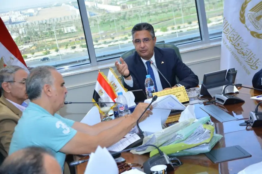 وزير التموين يلتقي بعدد من أعضاء مجلسي النواب والشيوخ