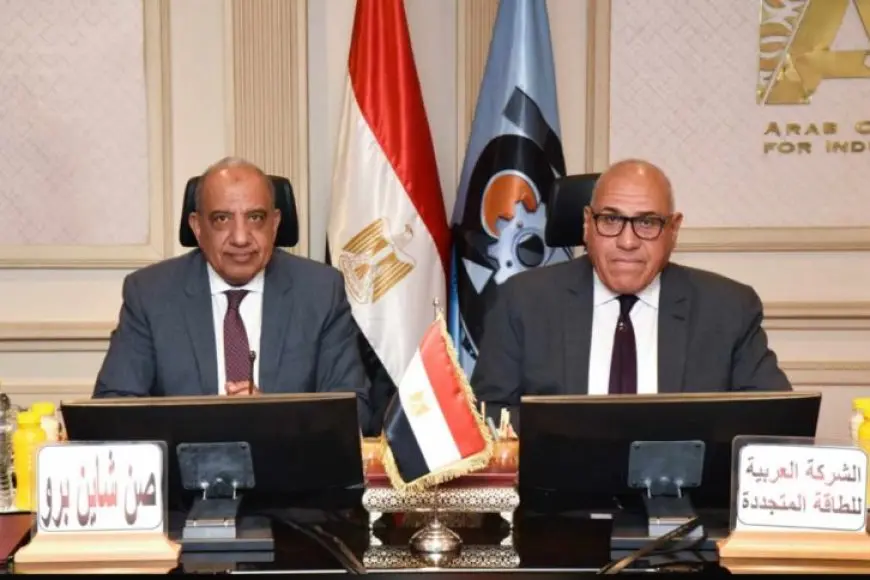 العربية للتصنيع وكبرى الشركات السويدية يوقعان عقد إنشاء مشروع صناعي مشترك للألواح الشمسية