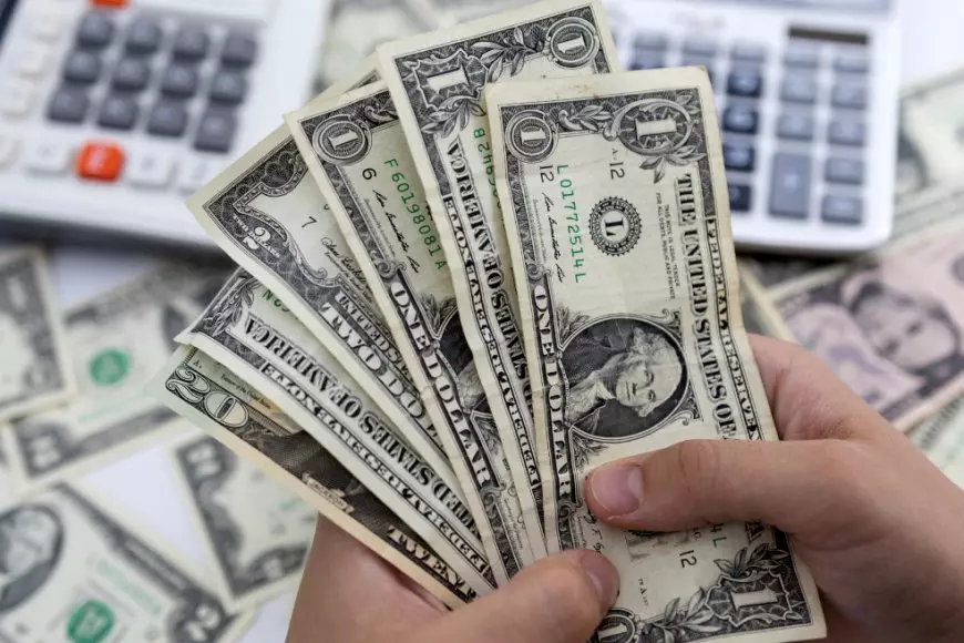 سعر الدولار أمام الجنيه اليوم الخميس 27-2-2025 في البنوك 