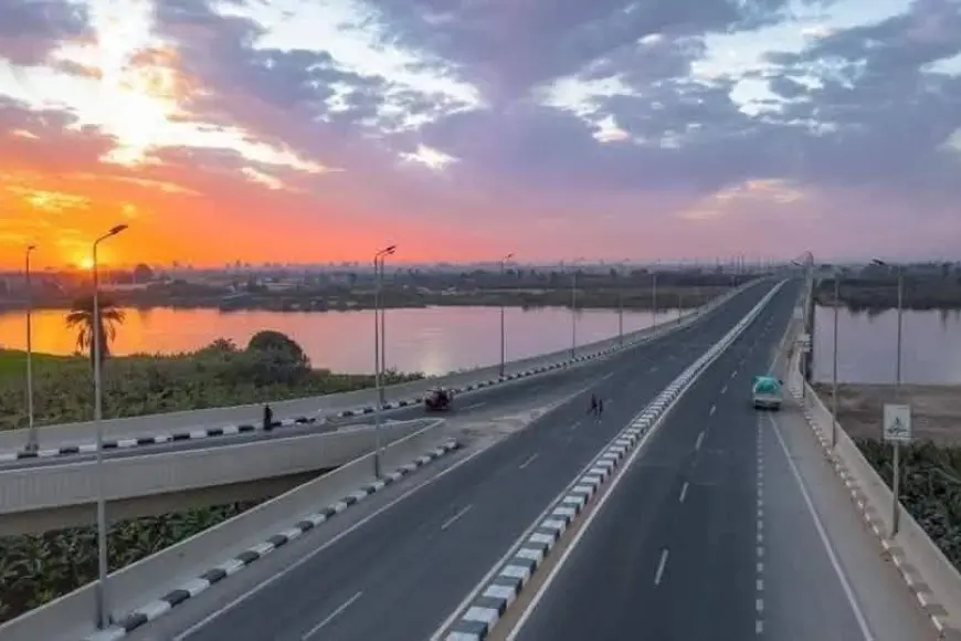 وزارة النقل: تنفيذ المحاور التنموية على النيل لتقليل المسافات بين الطرق وتحقيق التنمية
