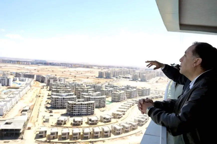 رئيس الوزراء يزور وحدات مشروع “بيتك في مصر” في منطقة الأبراج الشاطئية