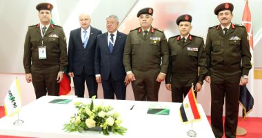 لقاءات ثنائية مكثفة لقادة الأفرع الرئيسية وكبار قادة القوات المسلحة بمعرض إيديكس