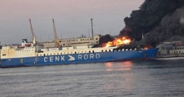 رويترز: اشتعال النيران فى سفينة مدنية بعد هجوم روسى على أوديسا