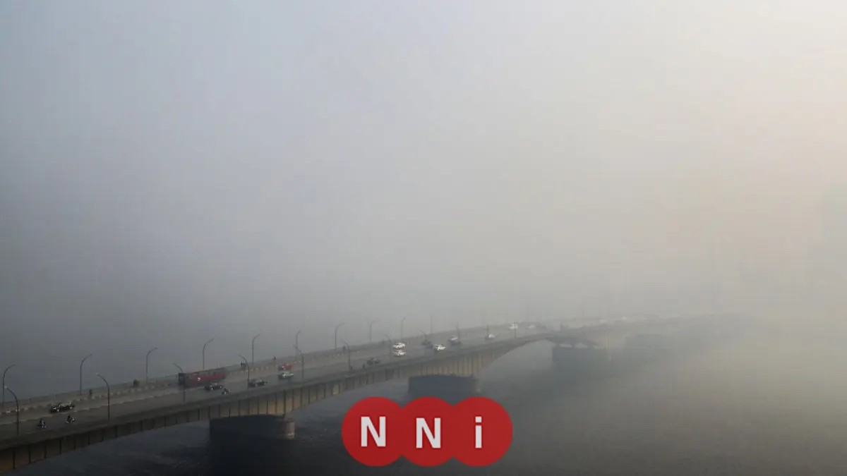 شبورة كثيفة وأمطار خفيفة توضح الطقس غير المستقر يوم الجمعة المقبل