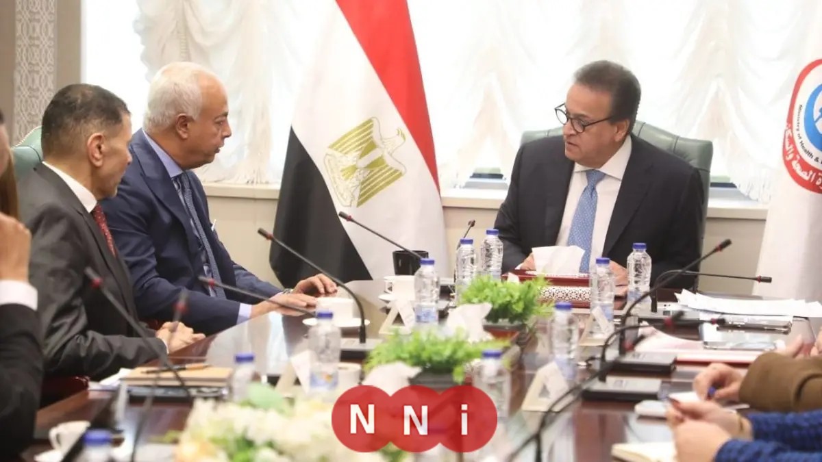 نائب رئيس الوزراء يلتقي وفد جمجوم فارما لتطوير التعاون وتوطين صناعة الأدوية في المملكة