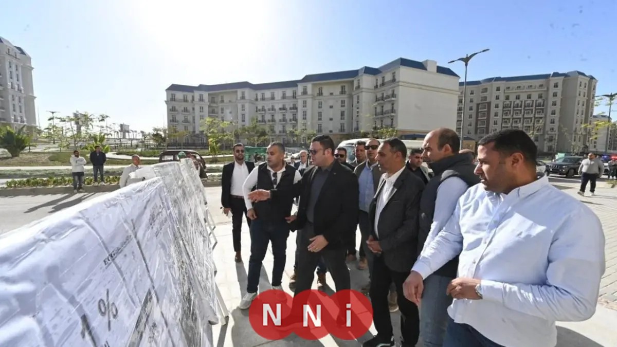 جولة وزير الإسكان في أبراج LD04 وكمبوند مزارين والحي اللاتيني بالعلمين الجديدة