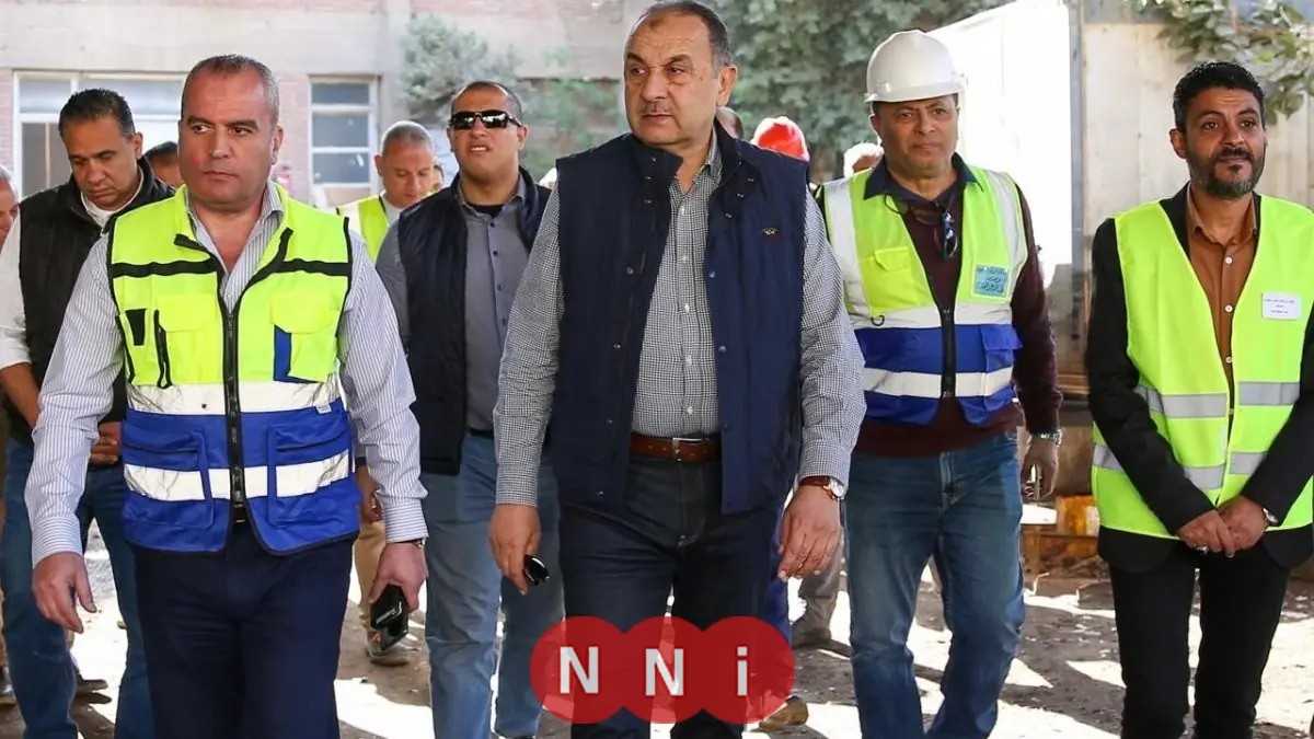 وزير قطاع الأعمال العام يعاين أسطول النقل السياحي ويؤكد تعزيز التصنيع المحلي