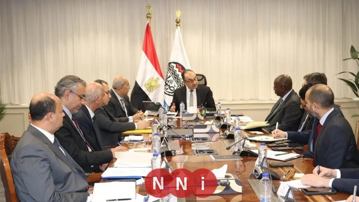 وزير قطاع الأعمال يبحث تعزيز التعاون المشترك مع وفد البنك الدولي في اجتماع هام