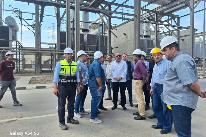 عصمت في زيارة مفاجئة لمحطة توليد كهرباء غرب القاهرة البخارية