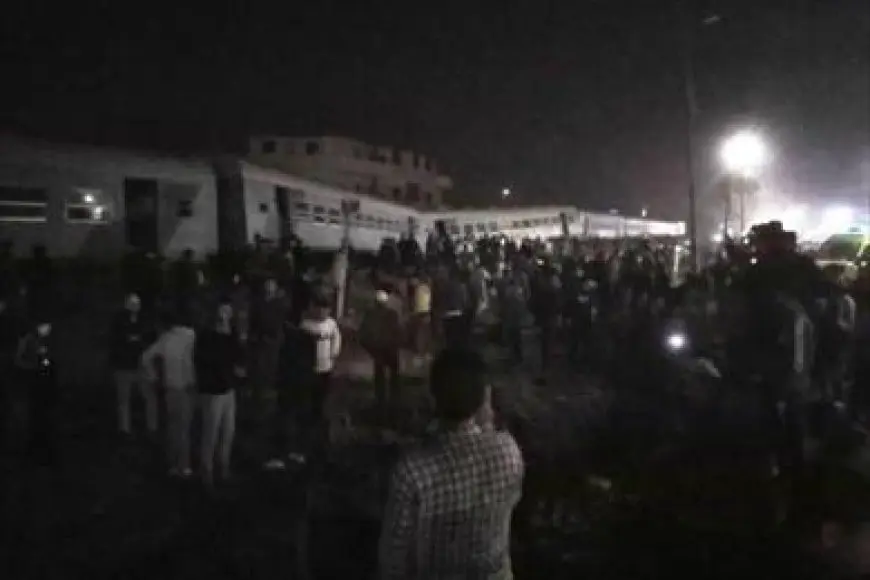 مدبولي يعزي أسر ضحايا حادث قطاري الزقازيق