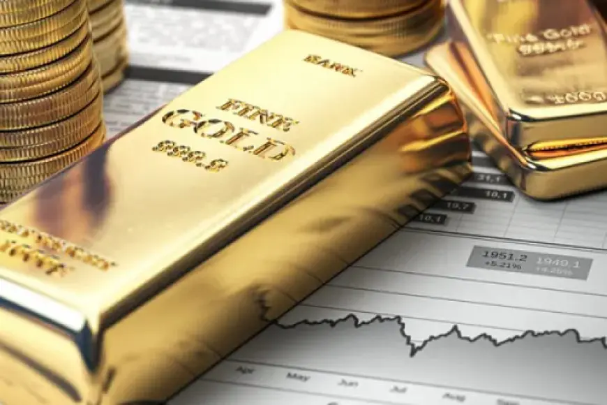 تراجع الذهب عن مستويات قياسية مع تلميح باول لتخفيضات أصغر في الفائدة