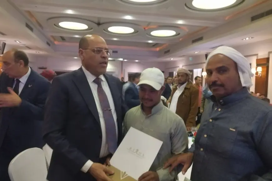 وزير العمل يسلم عقود عمل للشباب من بينهم ذوي همم بجنوب سيناء