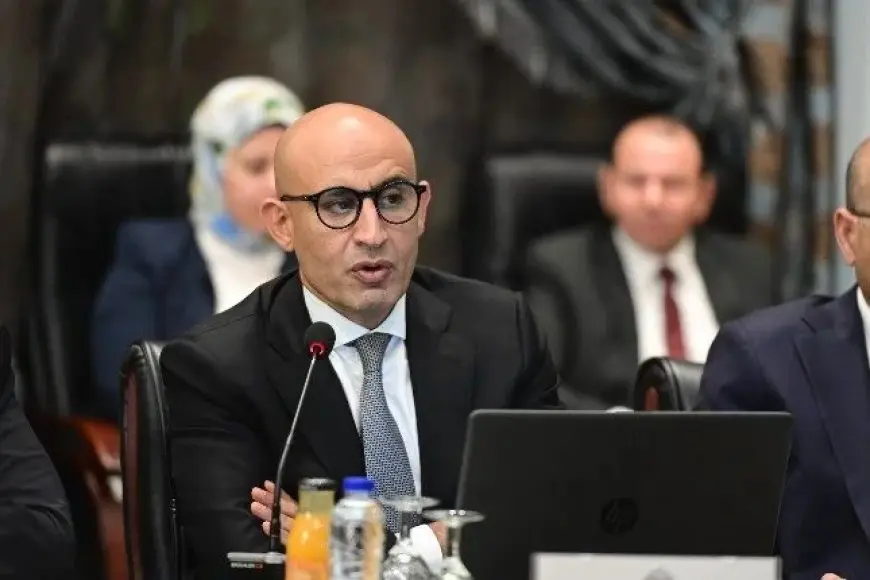 التعليم تستعد لـ امتحانات نصف العام: الموبايل ممنوع في اللجان للطلاب والمراقبين