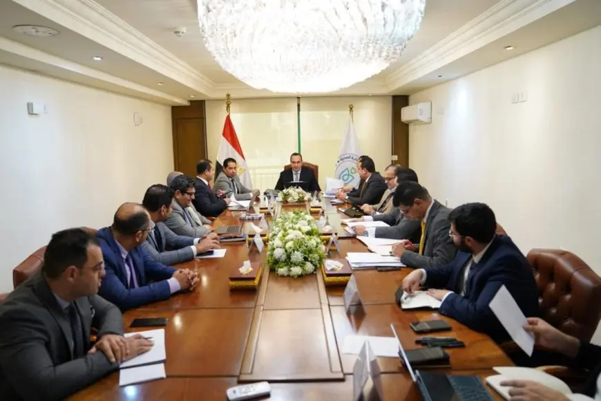 رئيس هيئة الرعاية الصحية يتابع الموقف التنفيذي لمشروعات تنمية الموارد الذاتية للهيئة