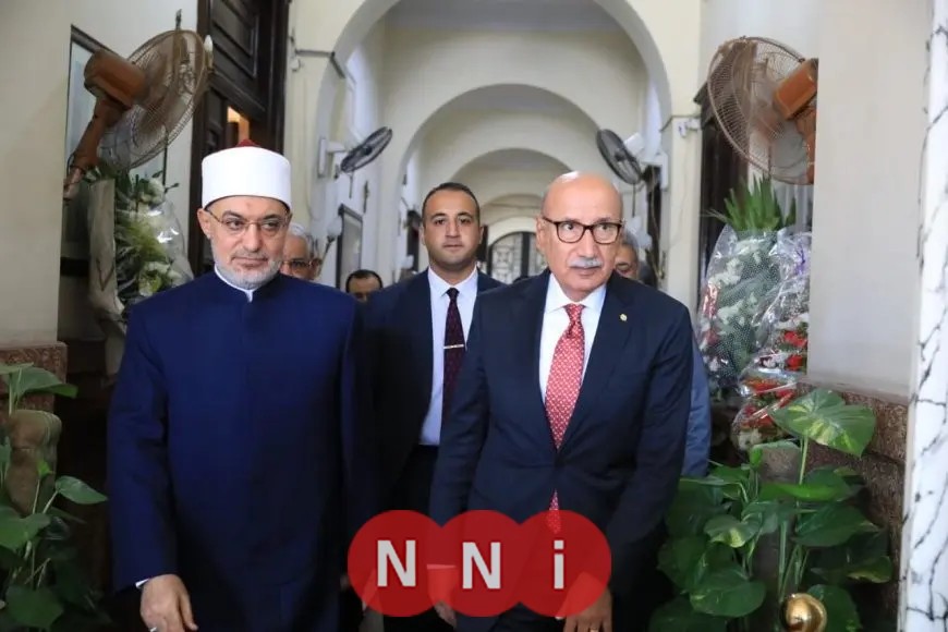 مفتي الجمهورية يبارك لرئيس محكمة النقض بمناسبة توليه المنصب رسميًا