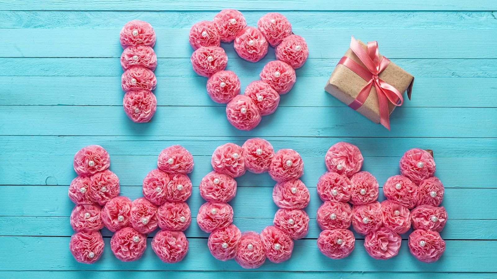 أجمل ما قيل عن الأم في عيد الأم 2026