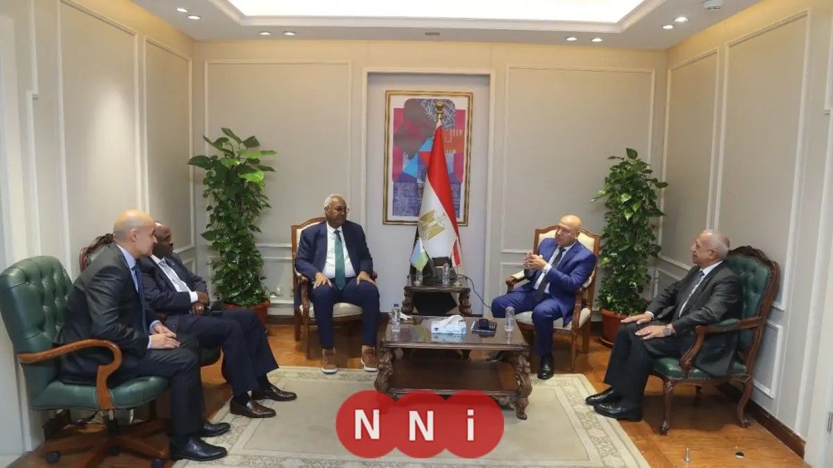 اجتماع وزير الصناعة والنقل مع رئيس سلطة الموانئ والسفير الجيبوتي بالقاهرة لتعزيز التعاون الاقتصادي