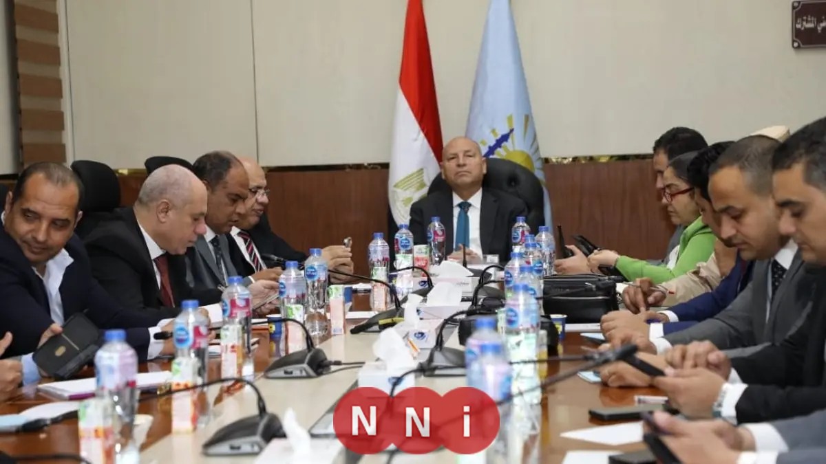 محافظ القاهرة يشرف على اليوم الثاني لانتخابات مجلس النواب من غرفة العمليات ويدعو المواطنين للمشاركة الفعلية