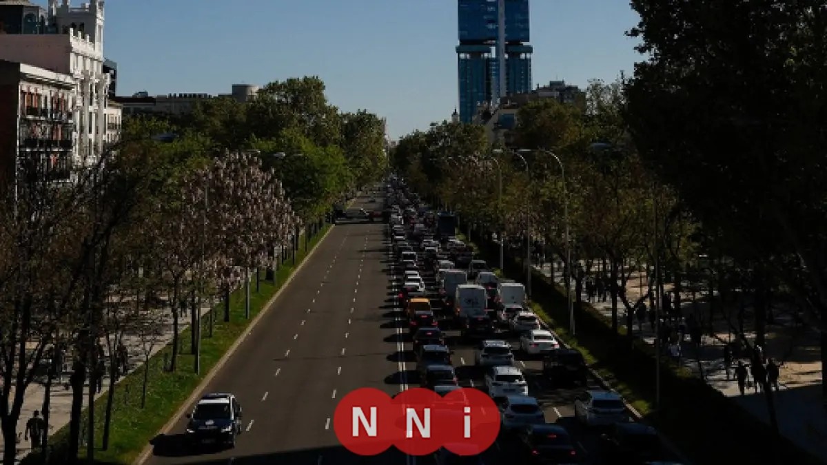 أربع نصائح هامة من المرور لقائدي السيارات على الطرق السريعة