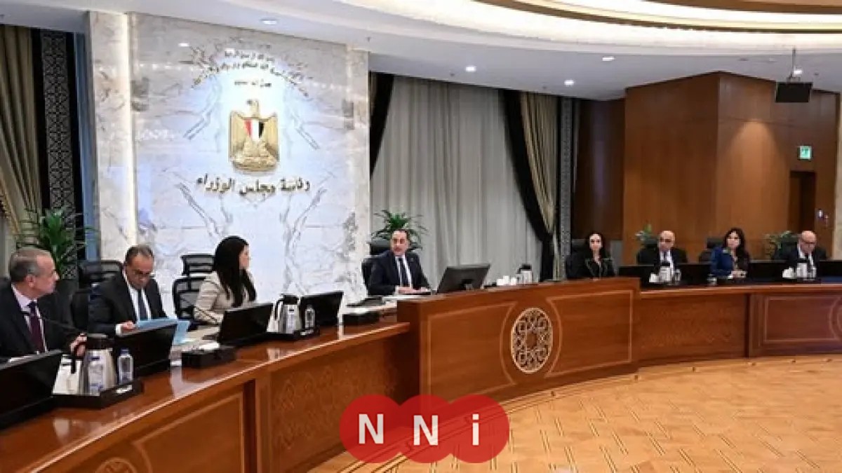 رئيس الوزراء يدرس التكلفة الاقتصادية لاستضافة اللاجئين والمهاجرين في مصر